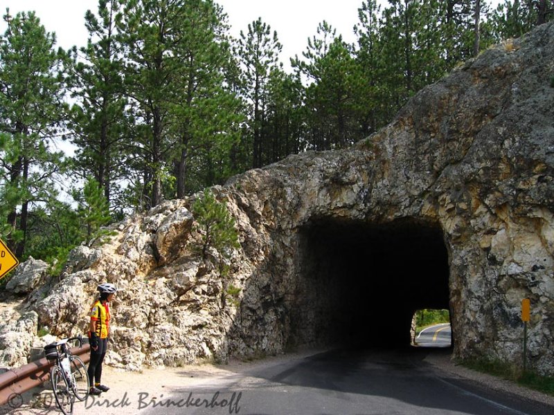 IMG_0279LookingInTunnel.jpg