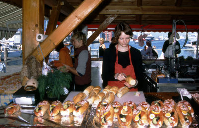 BERGEN--AT-THE-FISH-MARKET