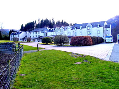 Scot!and - Lochs & Glens - Loch Achray Hotel - Front