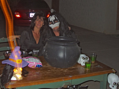 Elvira with a Kiss bandmember