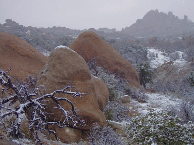 Snowfall in a land of boulders2