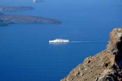 Santorini - Sailing in the Caldera