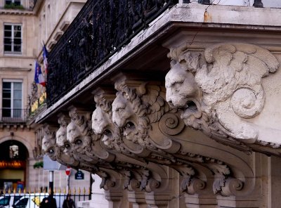 Looking towards the Rue de Rivoli at the Louvre, balcony detail
