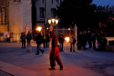 Notre-Dame fire performer