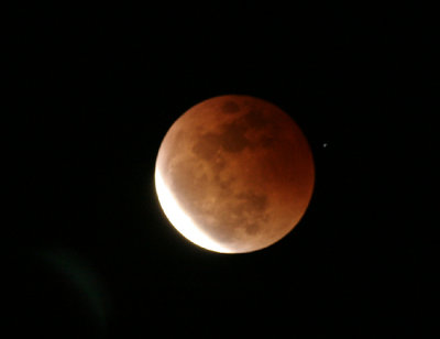 lunar eclipse 0639 3-3-07.jpg