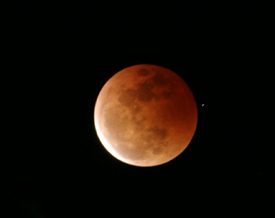 lunar eclipse 0636 3-3-07.jpg