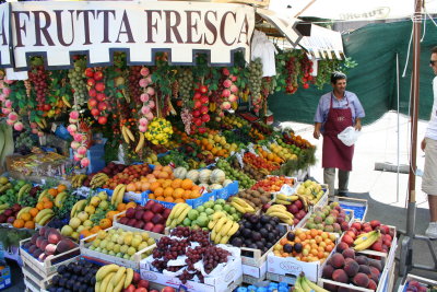 Fresh Fruits - Roma.jpg
