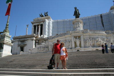 Sean  Debbie - Rome.jpg