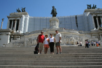 Two couple strolling  - Rome.jpg