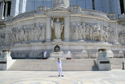 Tomb of unknown soldier - Rome.jpg