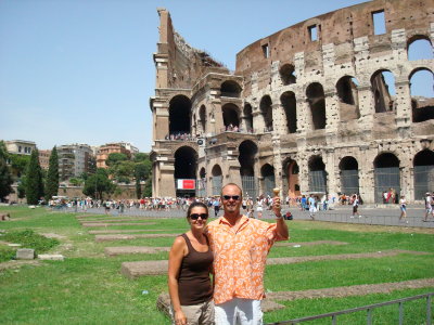 Rob  Tamra  outside Colliseum.jpg