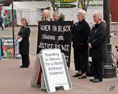 2007_08_19 Women in Black