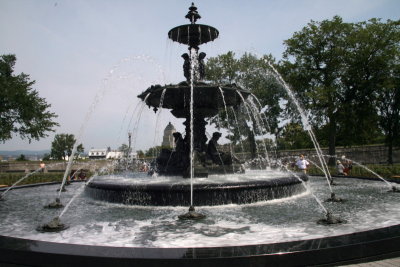 Fontaine de Tourny .jpg