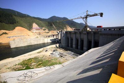 7191 Dam construction 2km downriver.