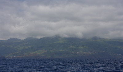 Pico coast seen from the sea OZ9W8398