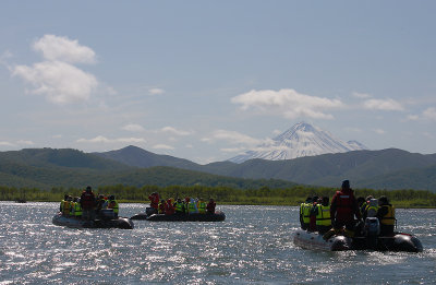 cruising the Zhupanova river mouth OZ9W0869