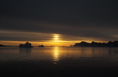 Scoresbysund sunrise 13