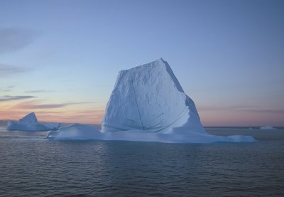 Scoresbysund sunset and iceberg 4