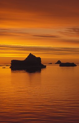 Scoresbysund sunrise 11