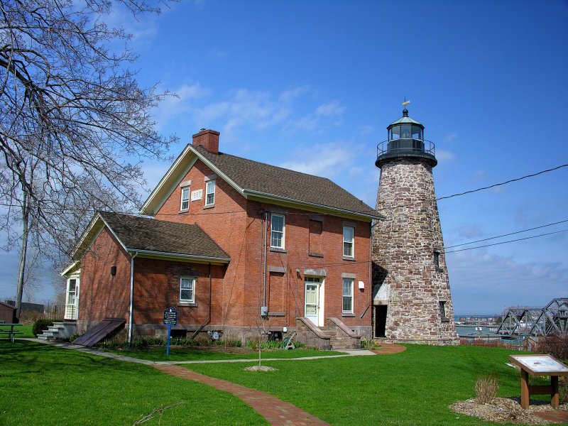 Port of Rochester Lighthouse