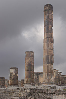 Naples-Pompeii