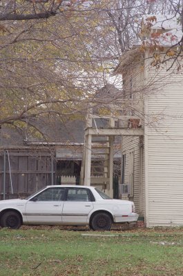 Zoom in on back of Neely home