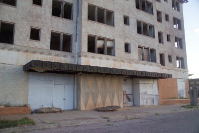 Baker Hotel -south side entry-used to face RailRoad Station