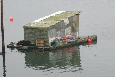 367  FLOATING STORAGE SHED