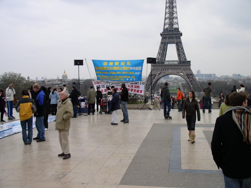 Their cause drew little attention from the tourist.