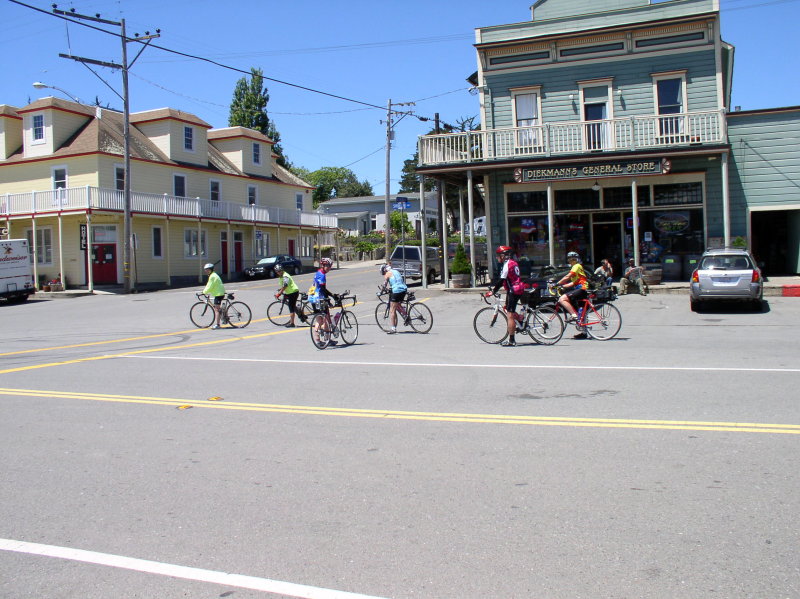 Town of Tamales.  Popular cyclist rest stop.