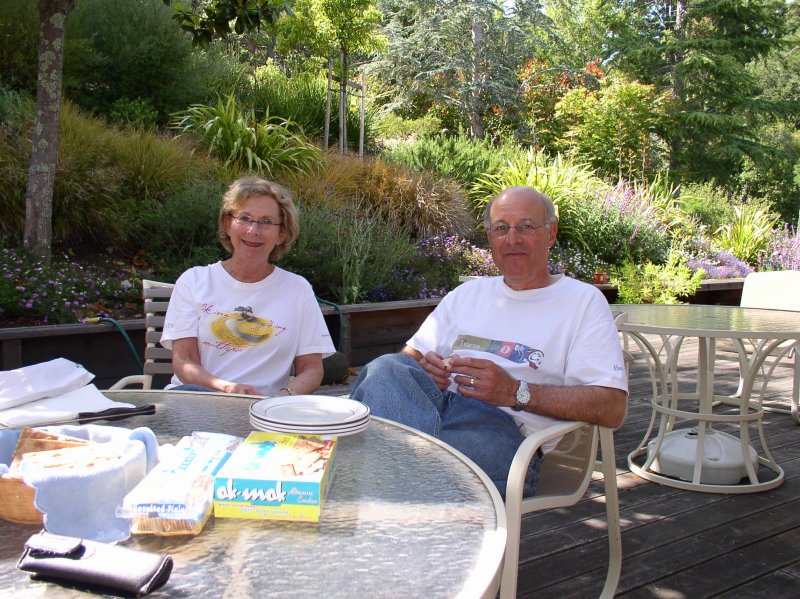 Jim & Joan offer us drinks and snacks.