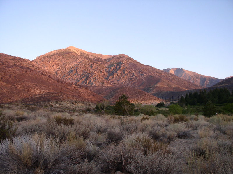 Sunrise at Lower Onion Valley campsite