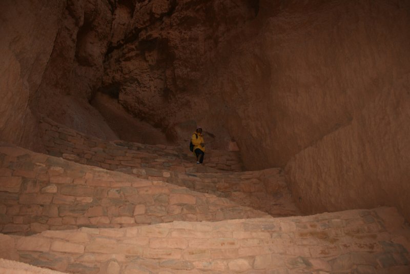 Hiking the Navajo Loop