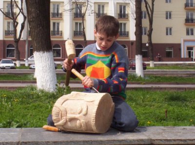 Young wood worker, Tashkent Uzbekistan.jpg
