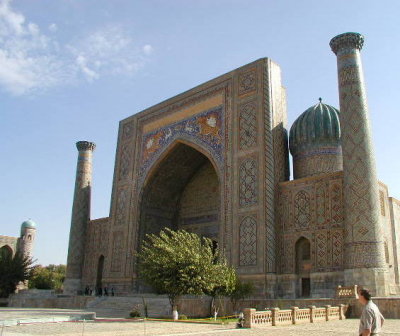 Sher Dor, Registan 2, Samarkand Uzbekistan.JPG