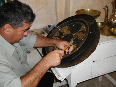 Tin worker Samarkand uzbekistan.JPG