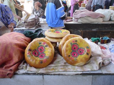 Colorful issik-non or flat cakes Uzbekistan.JPG