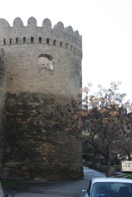 Walled city 4, Baku Azerbaijan.JPG