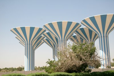 Water tower 4, Kuwait.jpg
