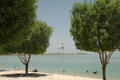 Kuwait Towers 2, Kuwait City.jpg