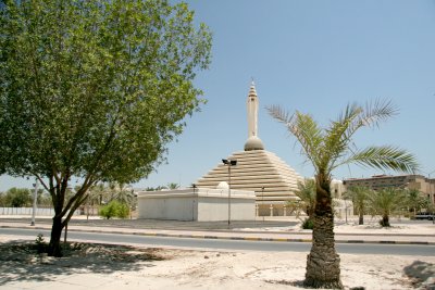 Mosque 1, Kuwait City.jpg