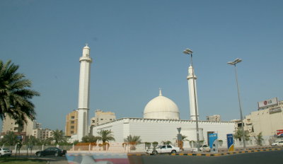Mosque 9, Kuwait City.jpg