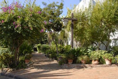 Garden 01.jpg