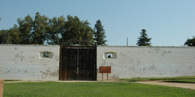 Sutters Fort 04.jpg