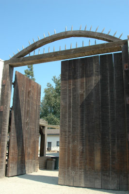 Sutters Fort 08.jpg