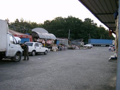 Another view of the E40 truck stop market