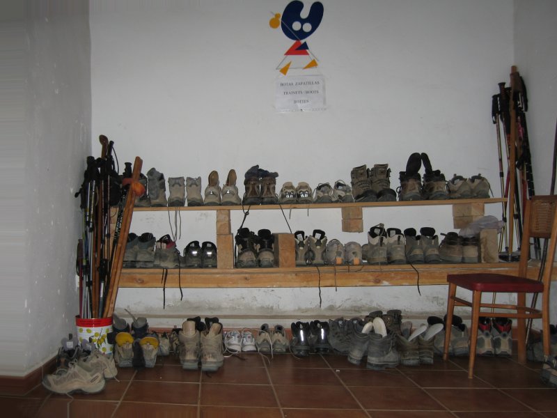 The rack for overnight drying and airing of pilgrim boots