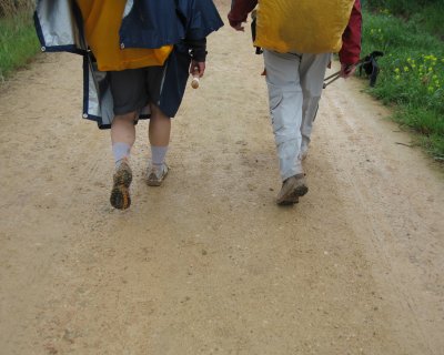 Walking the muddy trail to Los Arcos