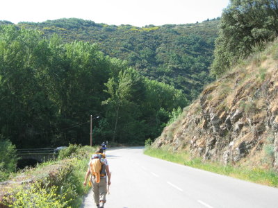 The long, hard walk up to Cebreiro starts