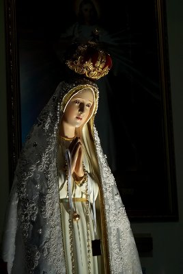 Fatima statue mod1.jpg